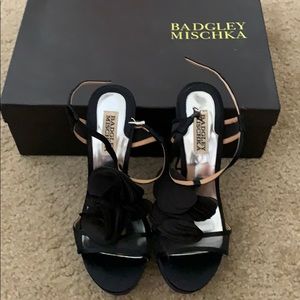 New w/ Box Size 7 Black Evening Shoes Pumps